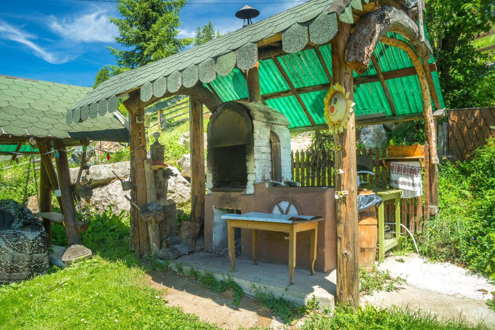 הוילה פונדו מולדוביי Casa Rustik Bucovina מראה חיצוני תמונה