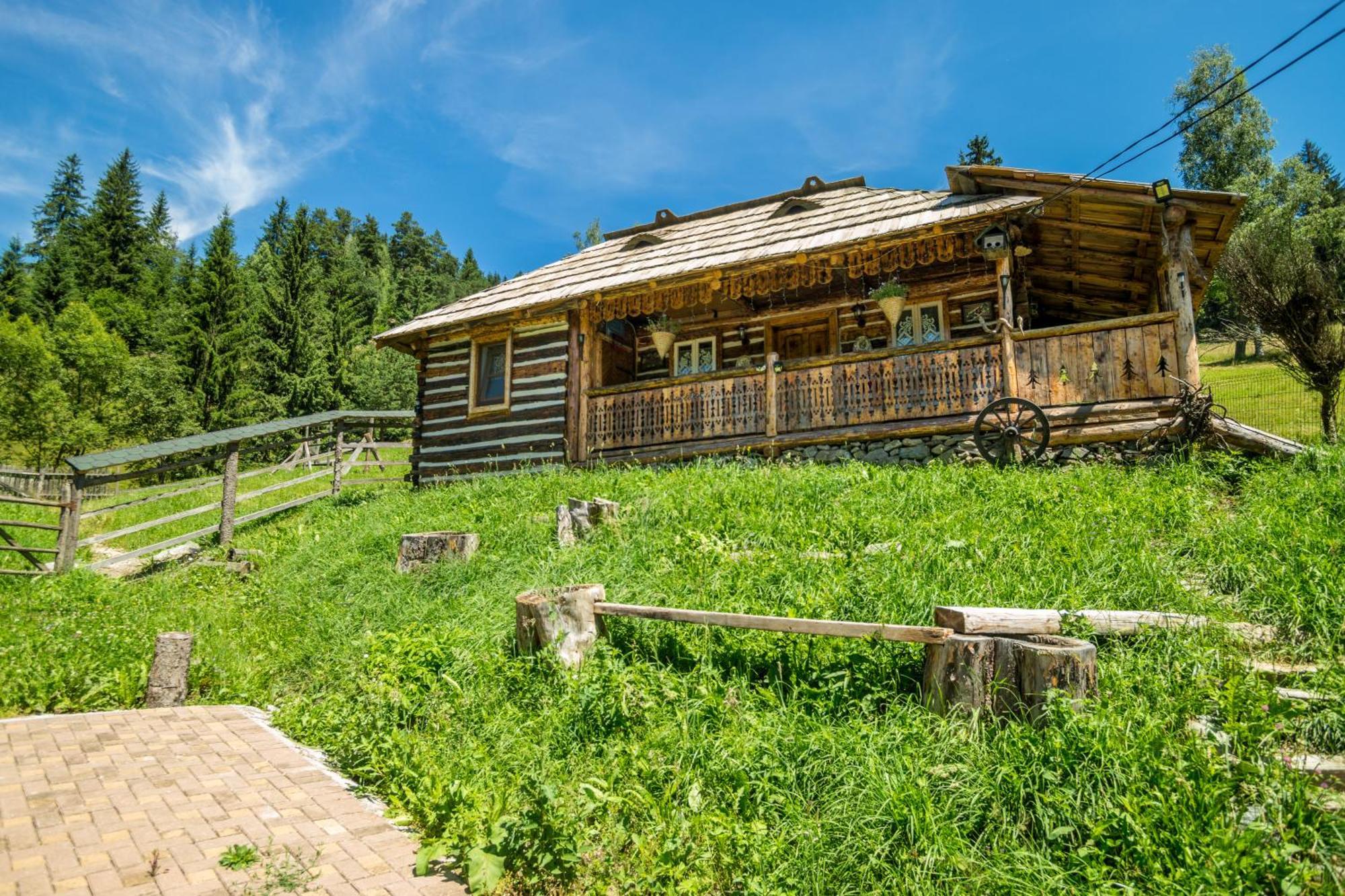הוילה פונדו מולדוביי Casa Rustik Bucovina מראה חיצוני תמונה